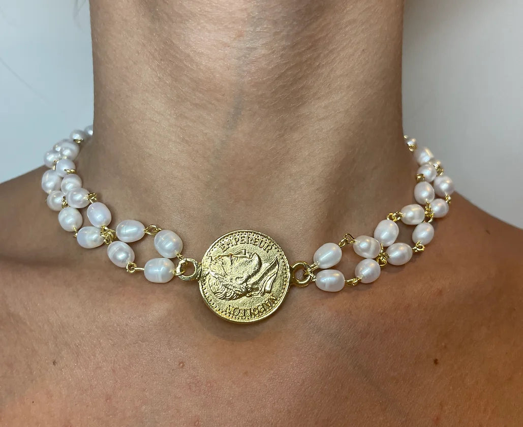 Chocker de Pérolas com Moeda