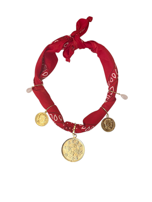 Bandana com pingentes