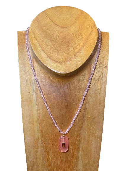 Colar Cristais Rosa com Ágata Rosa