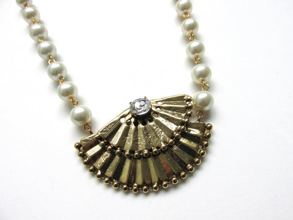 Colar Leque Duplo com Pérolas