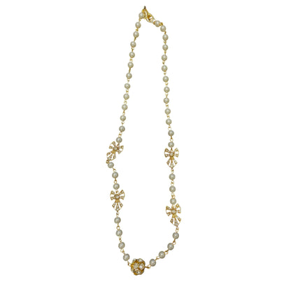 Sautoir curto de pérola com pingentes